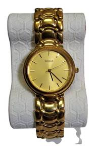 lot 53 image: Pulsar  Pulsar Gold-Tone Quartz  Wristwatch with Japan Movement