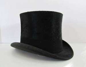 lot 48 image: Excellent Collection of Quality Antique Top Hats #1 - Randt - London