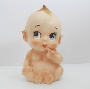 lot 59 image: Vintage 1950s era KEWPIE Vase or Planter - 7.5
