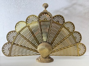 lot 16 image: Vintage Brass Fireplace Folding Shell Screen&nbsp