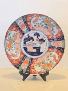 lot 112 image: Early Antique Japanese Imari Charger