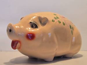 lot 127 image: LARGE Vintage Ceramic Piggy Bank