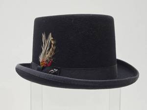 lot 151 image: Great Collection of Vintage etc Mens Hats #1 -