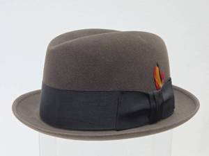 lot 173 image: Great Collection of Vintage etc Mens Hats #22