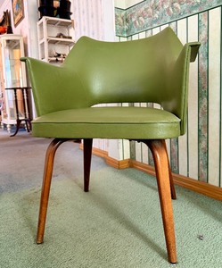 lot 1 image: Great Looking Vintage Mid Century THONET Armchair