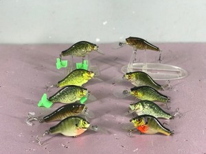 lot 207 image: Lot of 10 Bagley Fishing Lures Shaped like Sunfish, Crappies and Bass