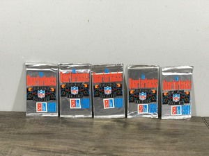 lot 255 image: 5 - 1991 Upper Deck Dominos Pizza Quarterback Challenge Football Packs of Cards