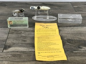 lot 266 image: Whopper Stopper Hellbender & Martin Lizzard Fishing Lures in Plastic Boxes