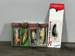 lot 276 image: Lot of 5 Fishing Lures in Original Packages - see description for more info