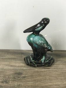 lot 352 image: Vintage Drip Glaze Blue Mountain Pottery Pelican Figurine