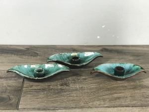 lot 355 image: 3 - Vintage BMP Canada Drip Glaze Blue Mountain Candle Holders
