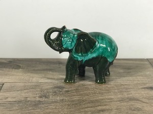 lot 362 image: Vintage Drip Glaze Blue Mountain Pottery Elephant Figurine