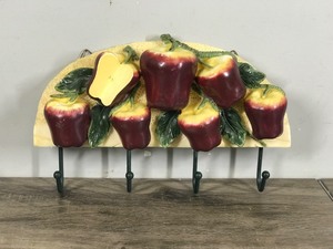 lot 384 image: KMC Apples 3-D Resin Wall Hanger Key Hook Measuring Spoon Towel Rack