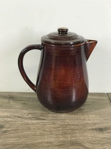 lot 400 image: Vintage RedWing USA Pottery Coffee  Water Pitcher