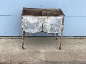 lot 22 image: Vintage Metal Double Sided Washed Tub on Wheels
