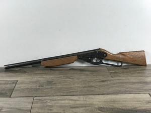 lot 195 image: Vintage Daisy Toy Pop Gun