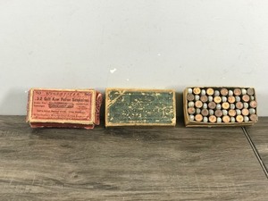 lot 191 image: 2 - Really Old Winchester Ammo Boxes with Ammo in them - see description for more info