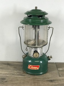 lot 166 image: Vintage Coleman Lantern Model 220F - Date September 1965