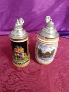 lot 56 image: 2 Small German steins
