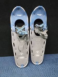 lot 66 image: Tubbs snowshoes with metal frame