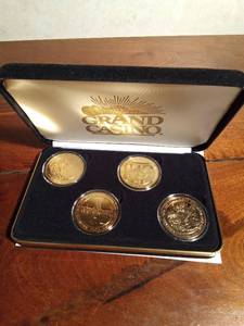 lot 44 image: 1998-1999 Grand Casino Collector Coins