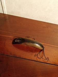 lot 101 image: Vintage Hellin Yakima T60 flatfish musky lure