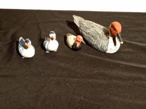 lot 123 image: Wood, plastic, and ceramic duck figurines