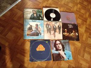 lot 147 image: Lot of vinyl albums including a seled Oak Ridge Boys album