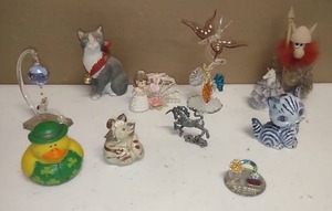 lot 336 image: Misc. Figurines Hand Blown Butterfly