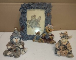 lot 338 image: Boyds Bears and Friends