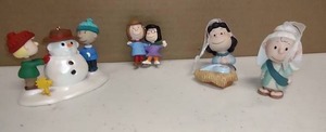 lot 354 image: Christmas Ornaments PEANUTS