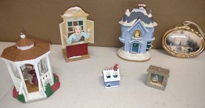 lot 362 image: Christmas Ornaments  HOUSES