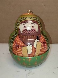lot 364 image: Christmas Ornaments HALLMARK NESTING DOLL