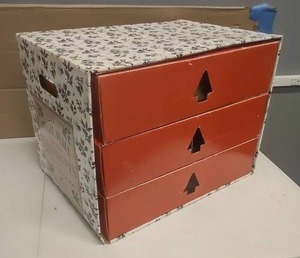 lot 366 image: Christmas Ornament Storage Box