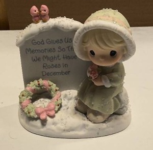 lot 4 image: Precious Moments God Gives Us Memories so that we might have roses in december Item#680990