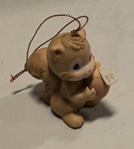 lot 10 image: Precious Moments Im Just nutty about holidays ornament item#455776
