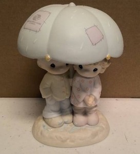 lot 39 image: Precious Moments He is Our Shelter from the Storm Item#523550