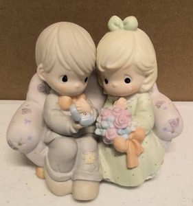 lot 47 image: Precious Moments Say I Do Item#261149