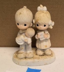 lot 69 image: Precious Moments Rejoucing with you Item#E-4724