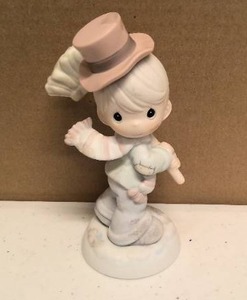 lot 103 image: Precious Moments Soot yourself to a merry chirstmas item#150096