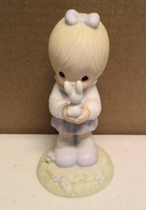 lot 159 image: Precious Moments Figurine wishing you a happy easter item#109886