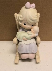 lot 162 image: Precious Moments Figurine Love Never leaves a mothers arms item#523941