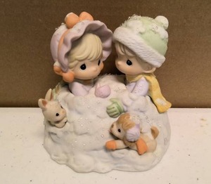 lot 207 image: Precious Moments Figurine Up to our ears in a white christmas item#879185