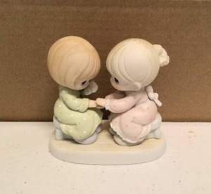 lot 212 image: Precious Moments Figurine You are always there for me item#163635