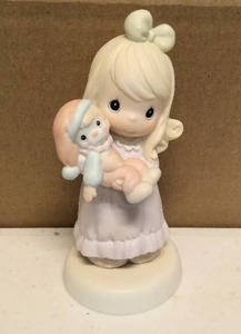 lot 220 image: Precious Moments Figurine Coleenia Item#204889