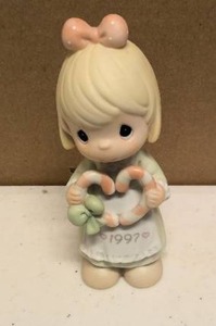 lot 227 image: Precious Moments Figurine 1997 annaul eddition collectible Item#272671