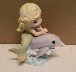 lot 238 image: Precious Moments Figurine Water I do Without You  item#108547