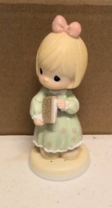 lot 239 image: Precious Moments Figurine Good advice has no price item#679828
