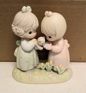 lot 242 image: Precious Moments Figurine Im so Glad that God has Blessed Me with  a friend like you Item#523623