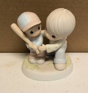 lot 263 image: Precious Moments Figurine You are Always there for me Item#163627